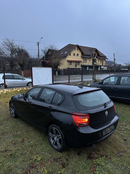 BMW 120d 184 CP automat 8+1 Euro 5 Cutie Sport/ Navi Mare/ Bixenon