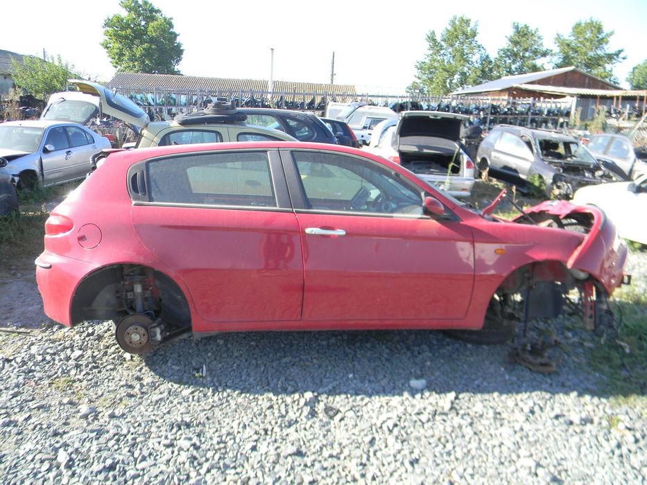 Dezmembrari  Alfa Romeo 147 (937)  2000  > 2010 1.6 16V T.SPARK (937A