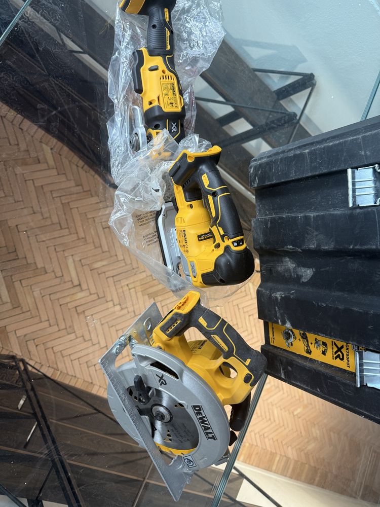 Scula multifunctionala oscilanta, circular, pendular DEWALT NOI SET