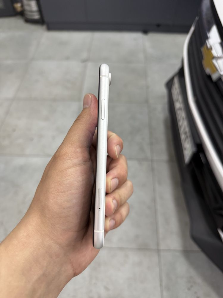 Iphone xr 64gb ideal