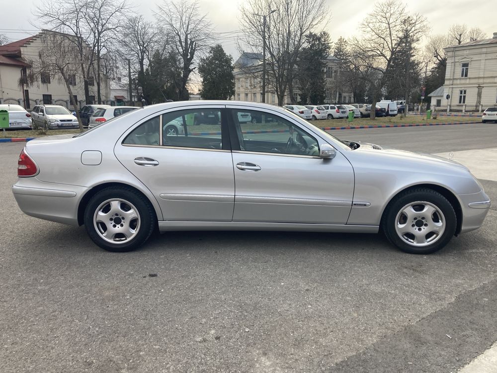 Vand Mercedes E 2.2 diesel Elegance w211 automat