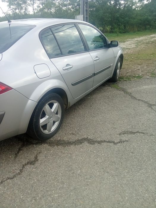 Vând sau schimb Renault Megane 2