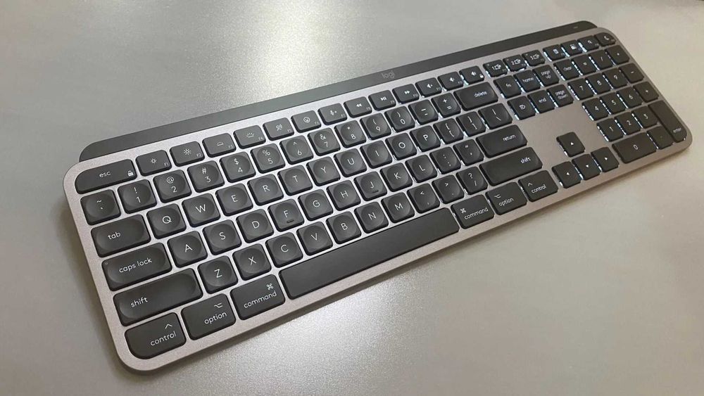 Logitech MX Keys