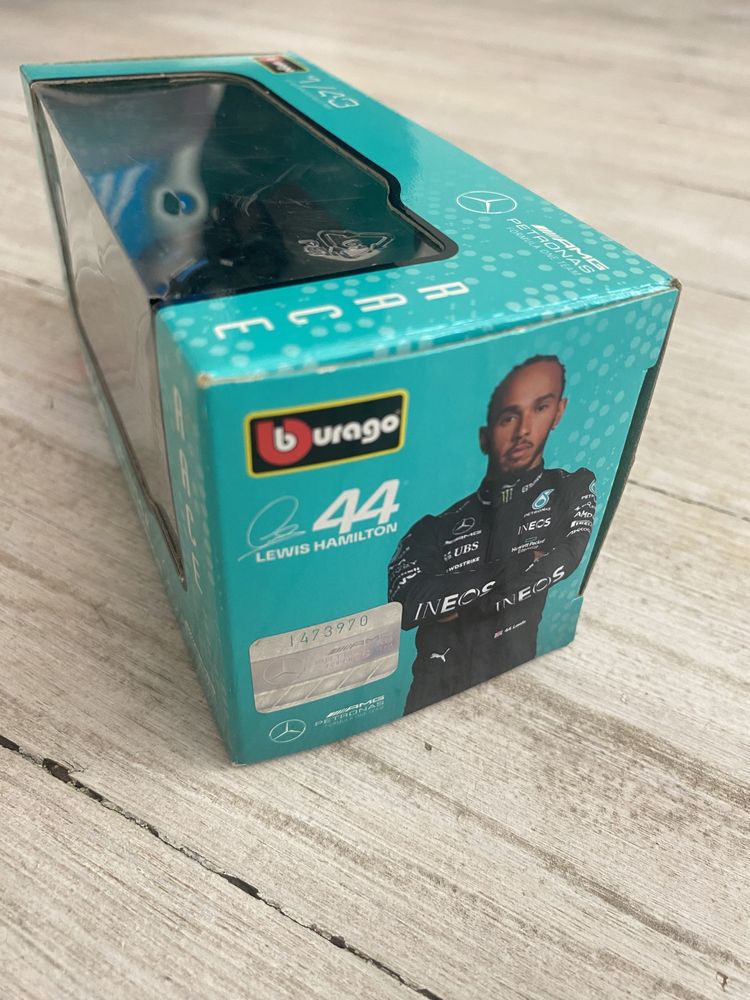 Bburago Race - модел на кола 1:43 - Mercedes-AMG F1 W14 E Performance