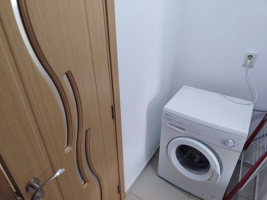 Închiriez apartament doua camere