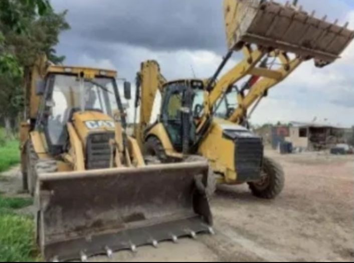 Închiriere Buldoexcavator CX1 Bobcat Cilindru Compactor Moniexcavator