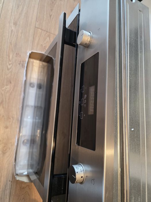 Фурна за вграждане Whirlpool AKP 745 IX - за ремонт или части