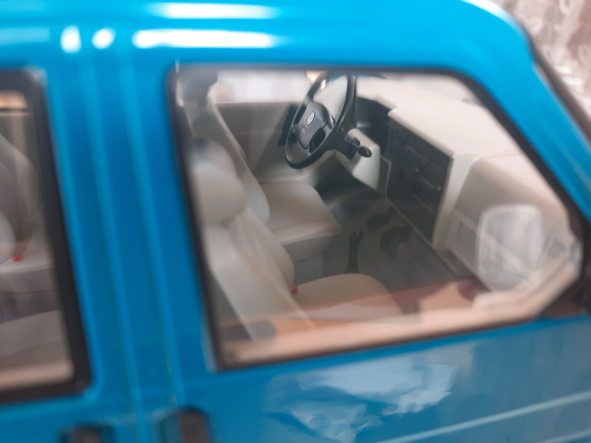 Volkswagen T4, KK 1/18