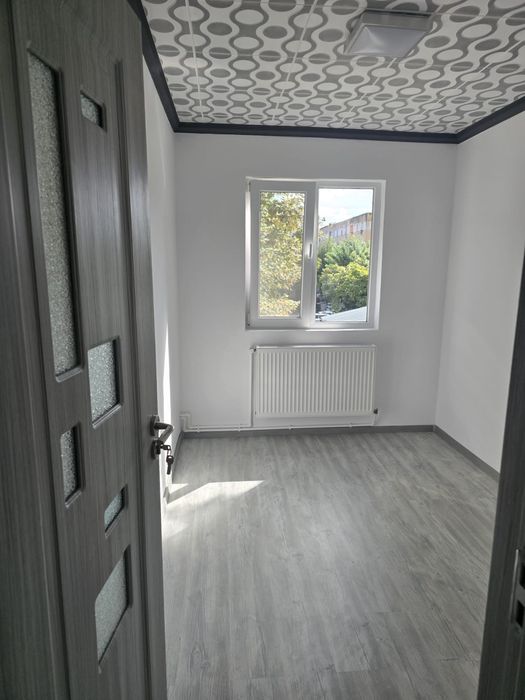 Proprietar : Apartament 3 camere de vanzare