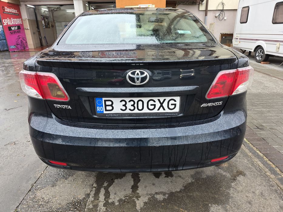 Toyota Avensis T27 2011