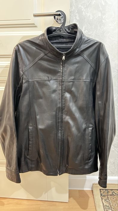 Кожаная куртка в хорошем состоянии