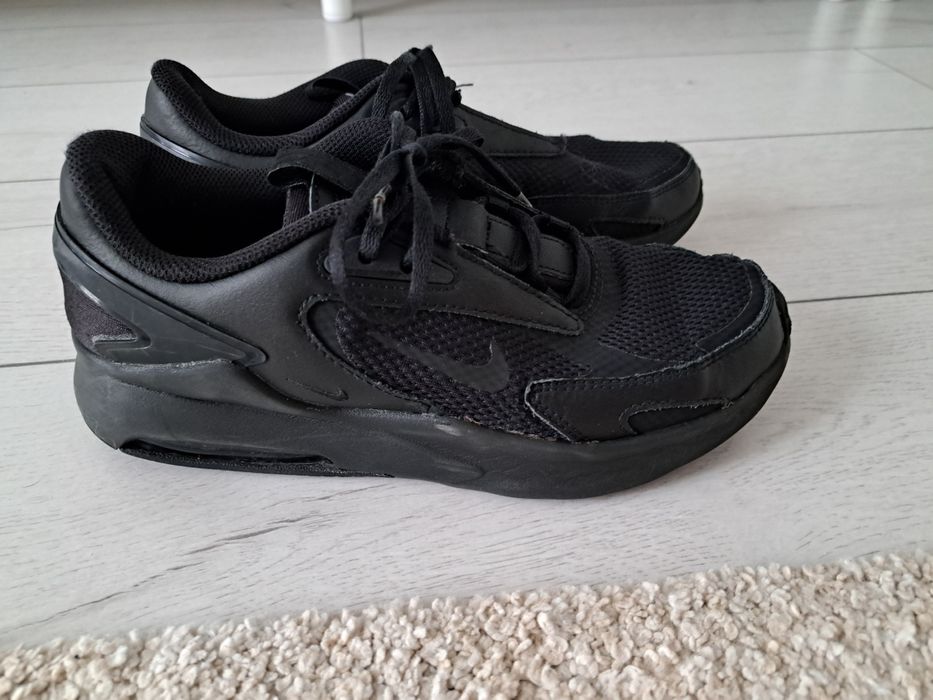 Adidasi nike air marimea 38.5