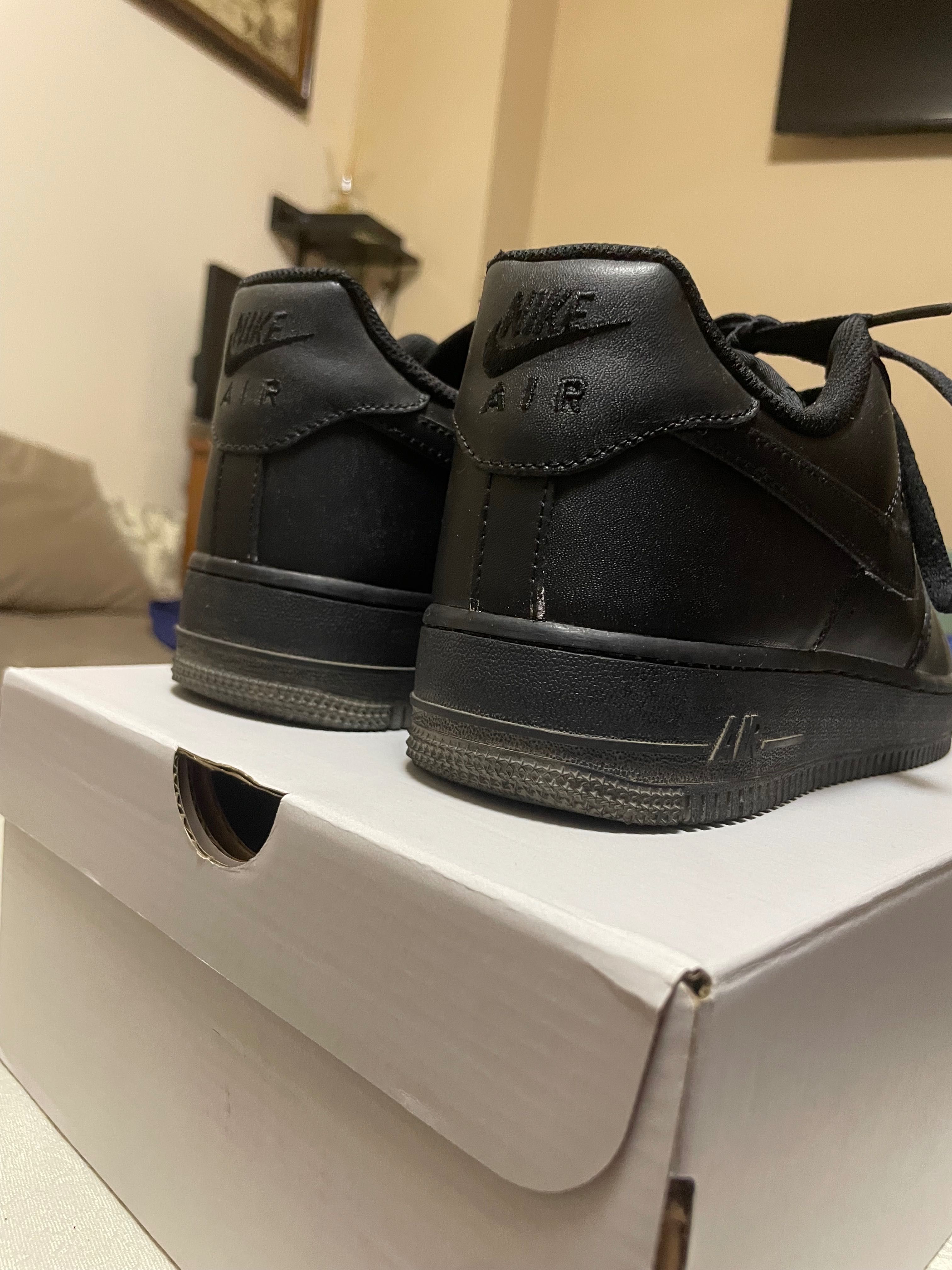 Nike Air Force 1