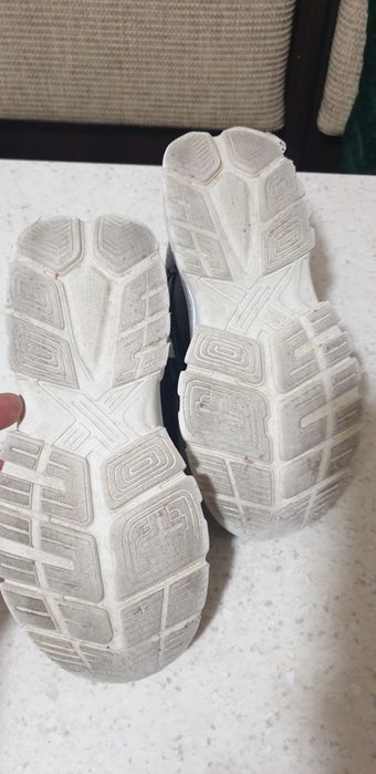 Sneakers negru impermeabil 31