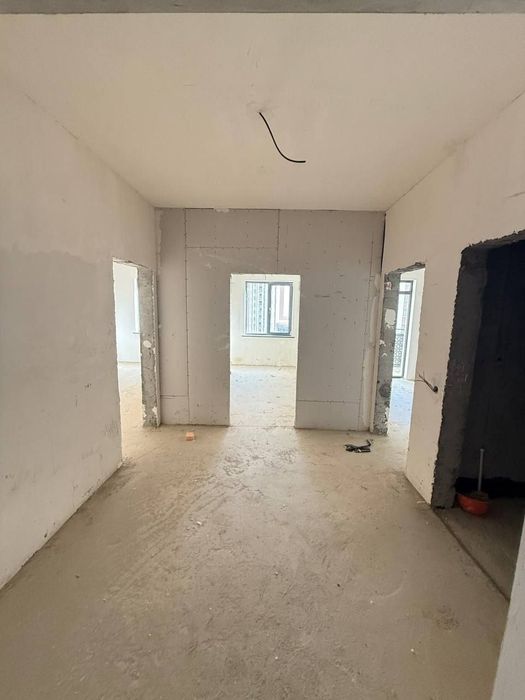 Srochna sotiladi kadastiri tayor 17,5% 3ta uy bor 2xonalik