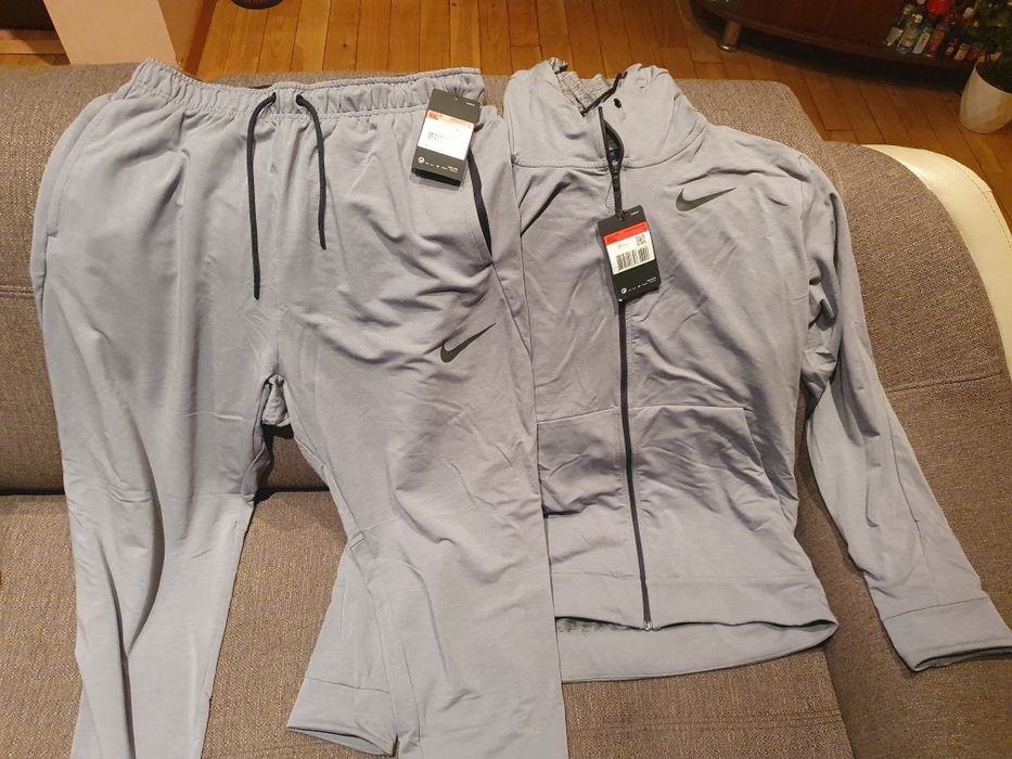 Vand treninguri barbati noi originale Nike Dri-fit marimi L si XL