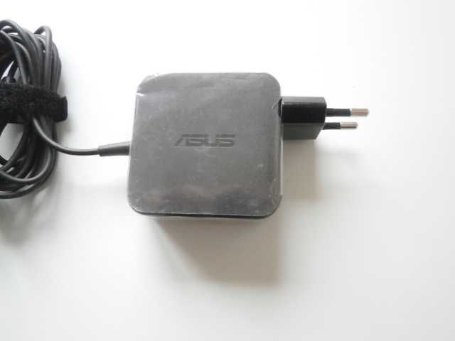 Зарядно за лаптоп Asus