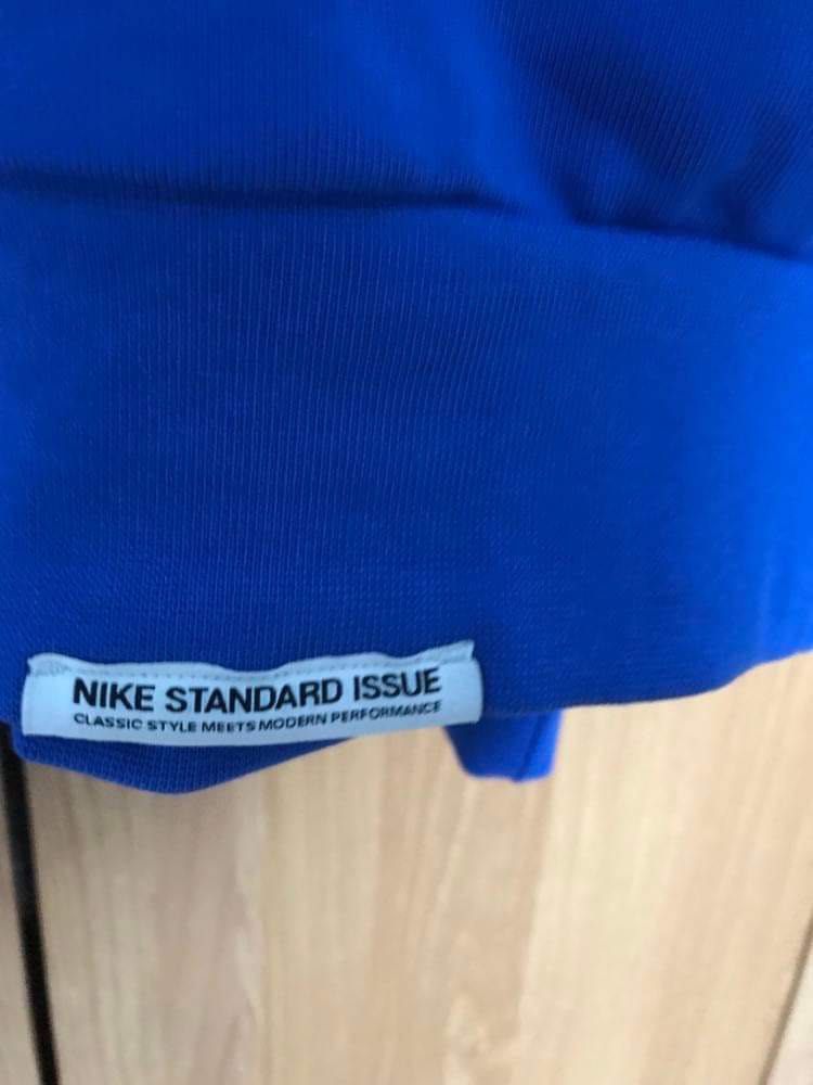 Bluza barbati Nike XL noua.
