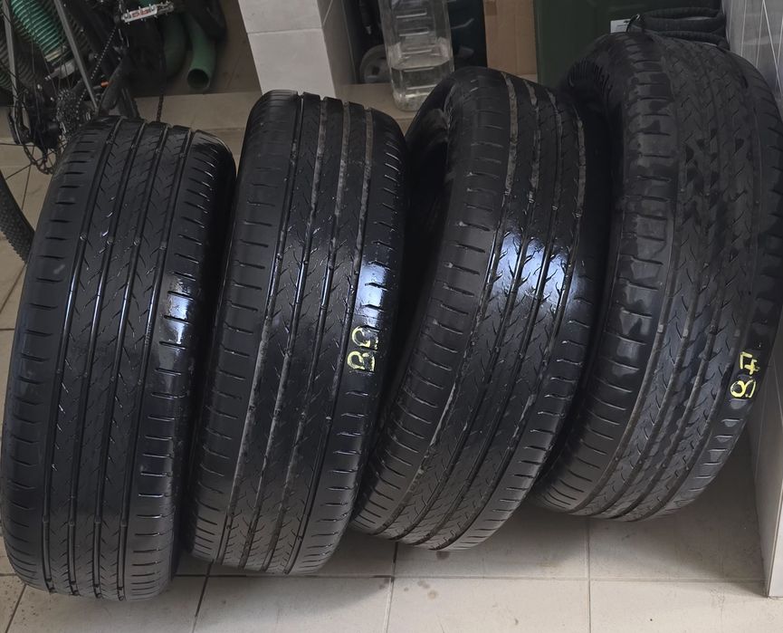 Vand 4 anvelope continental vara