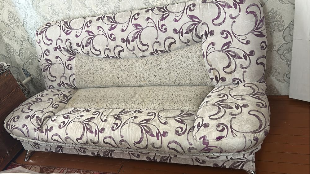 Продам диван и 2 кресла