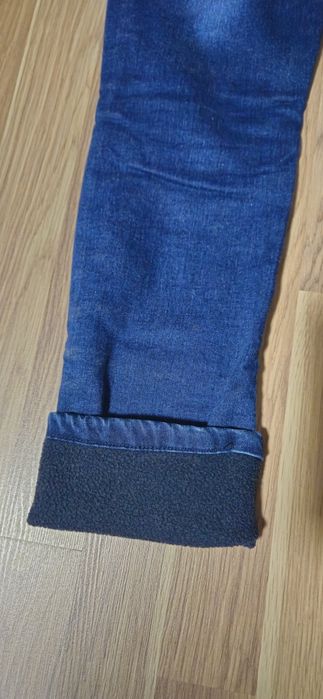 Blugi căptușiți pt. băieți mărimea 146,fără defecte