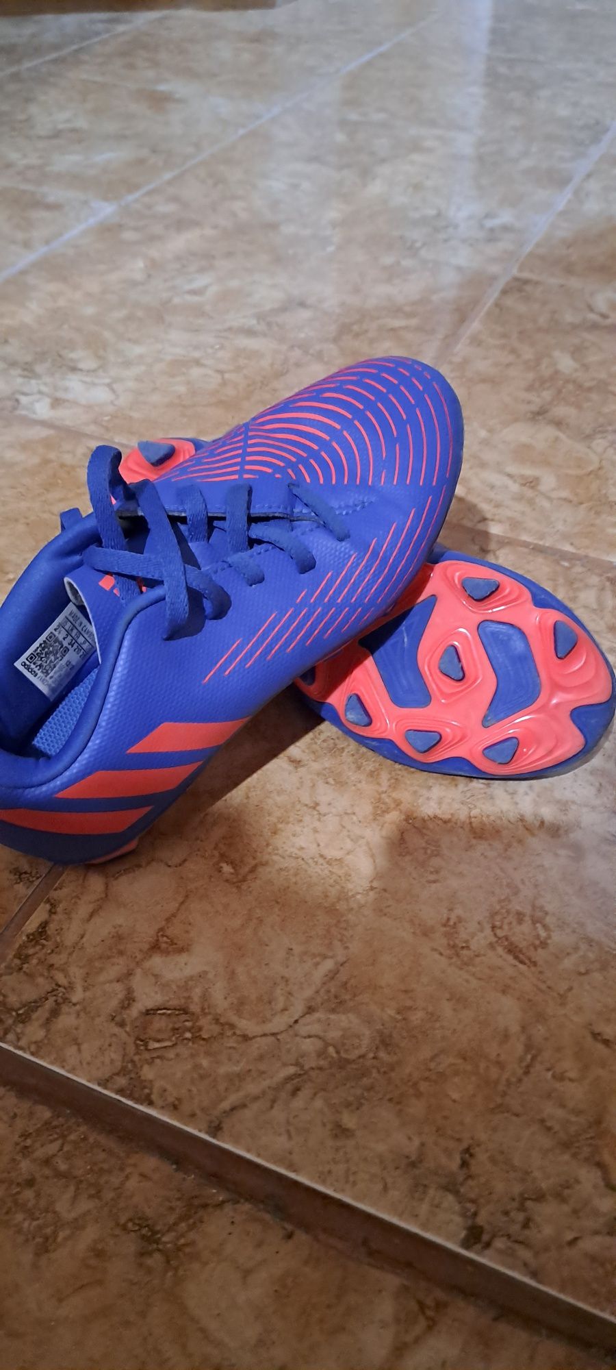 Ghete pentru fotbal Adidas Predator edge
