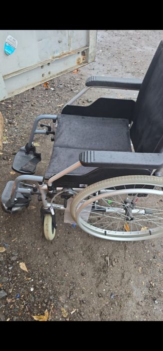 Инвалидная коляска. Новая