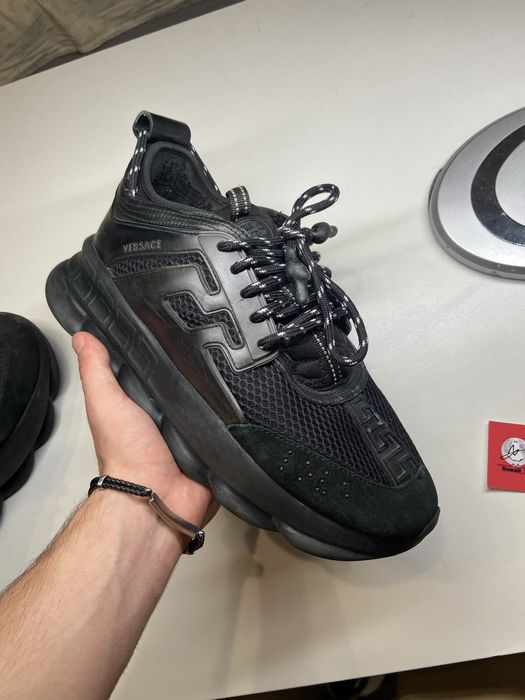 Versace chain reaction