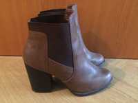 Botine maro New Look