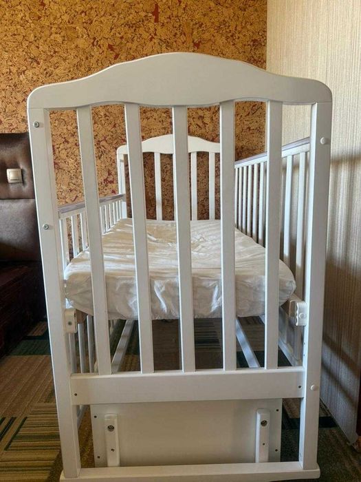 Манеж бу в отличном состоянии