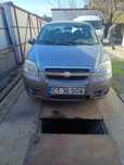 Vând Chevrolet aveo