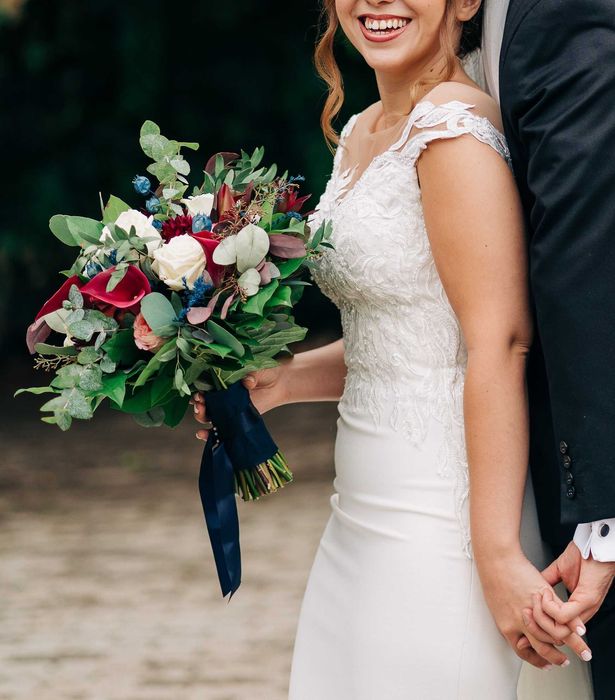 Vând rochie de mireasă sirenă