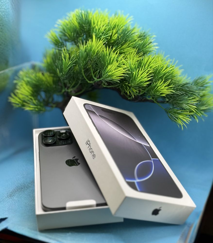 НОВ!!! Apple iPhone 16 Pro Max, 256GB, 5G, Black Titanium