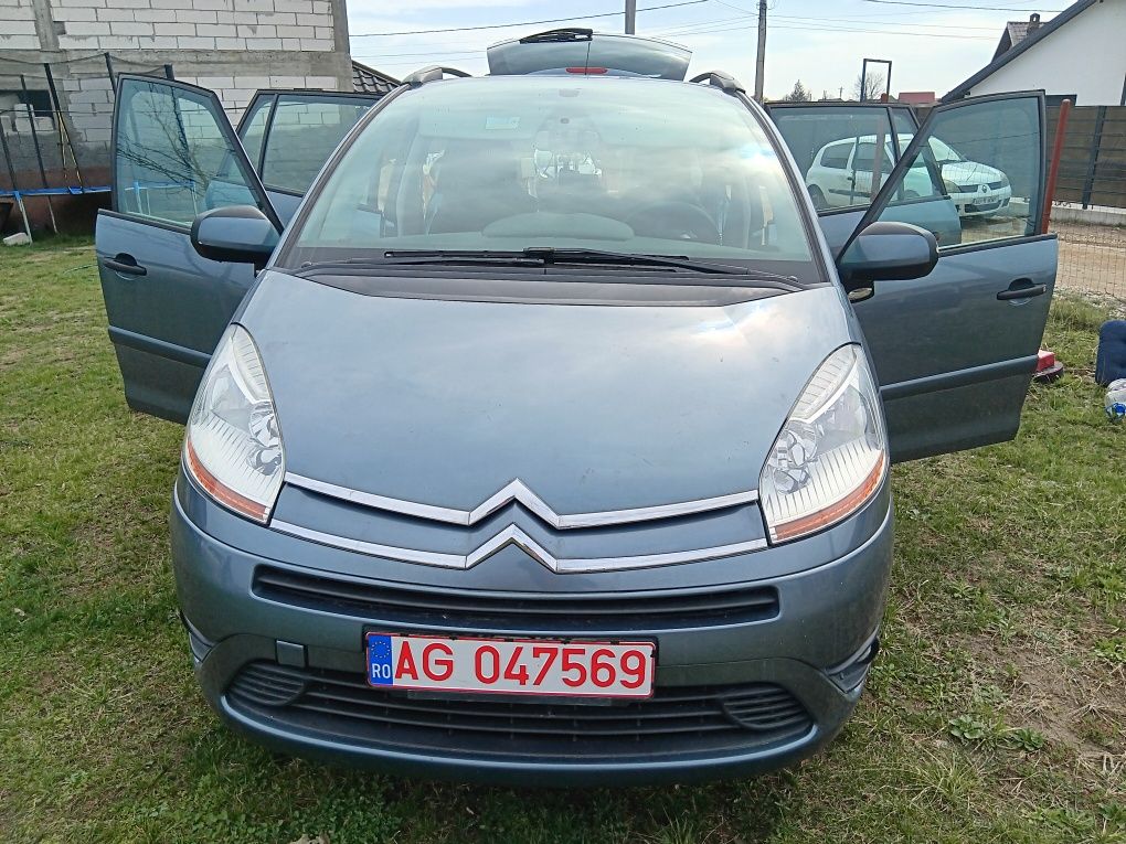 Vând Citroen C4 Grand Picaso