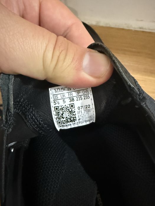 Adidasi Y3 Runner originali ,noi,marime 38 1/2 !