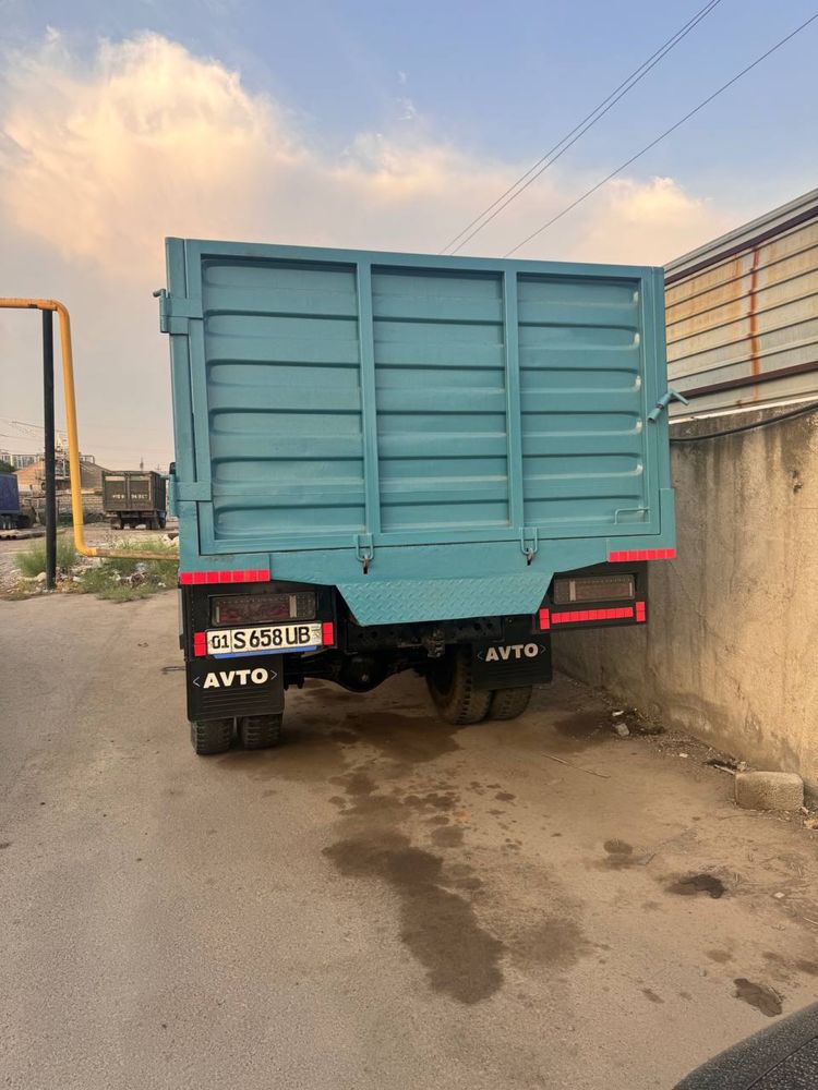 Zil 131 markasi