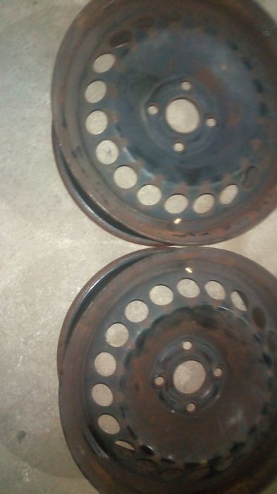 Гуми 13 , 14 , 15 , 16 и 17 джанти