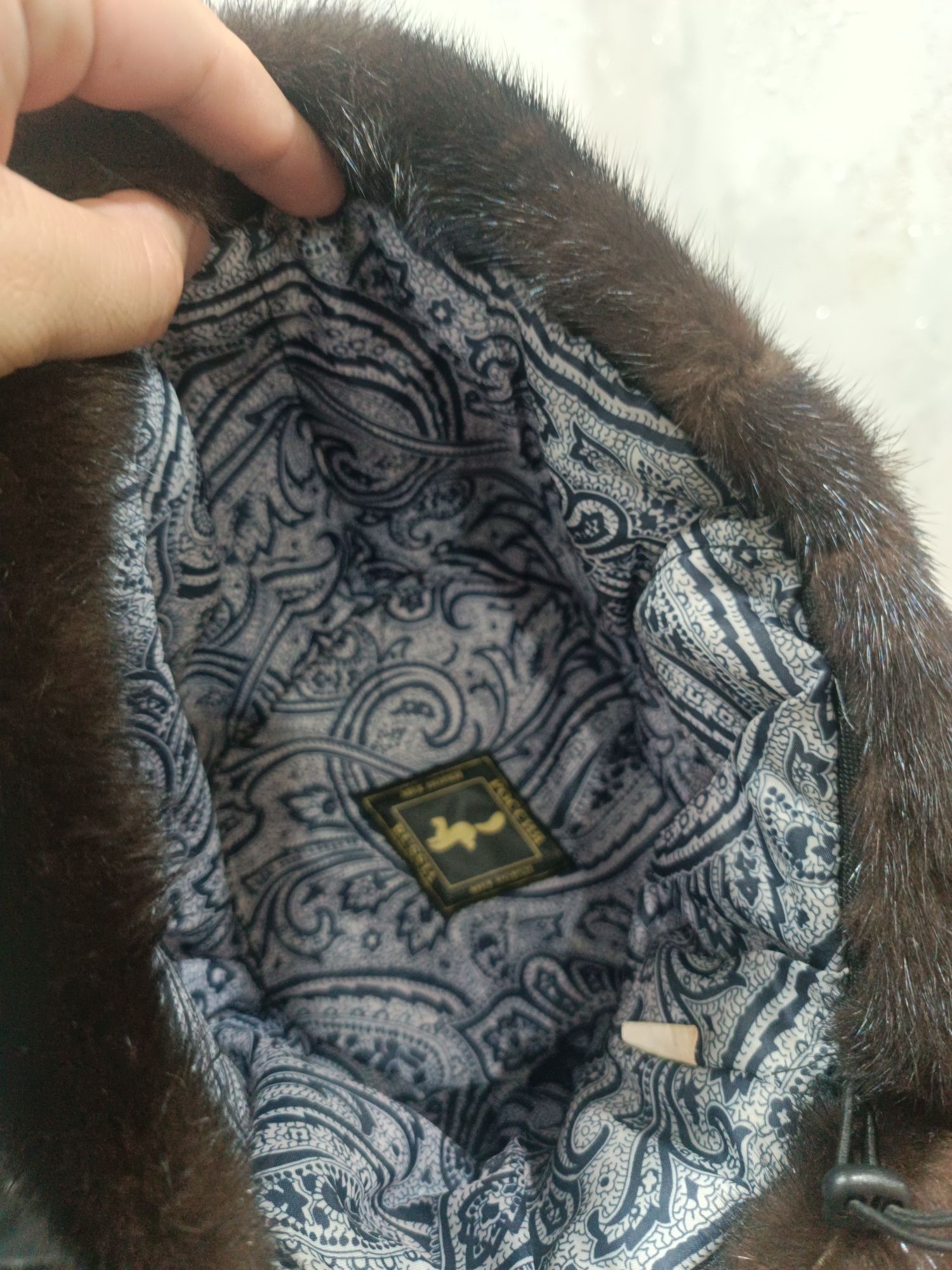 Продам  женскую норковую  шапку