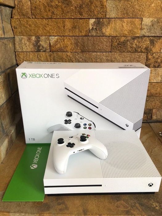 Xbox One S cu fortnite si pubg, rocket league,roblox