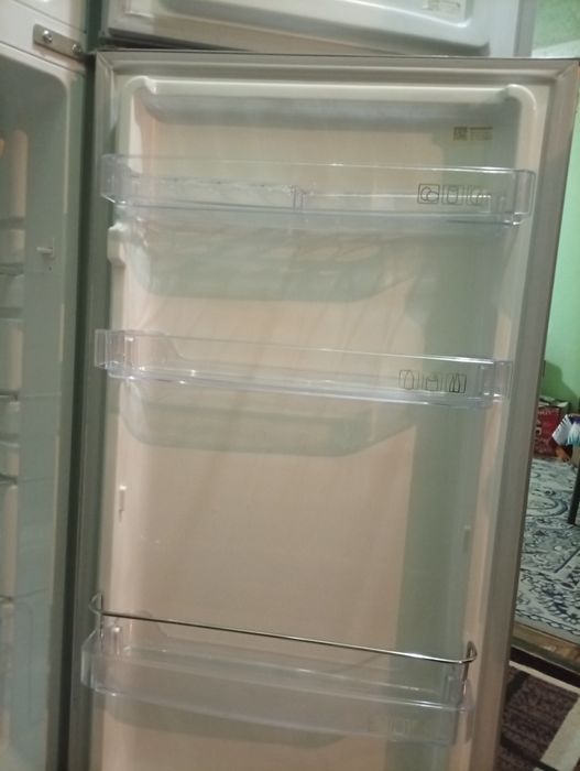 Продам холодильник