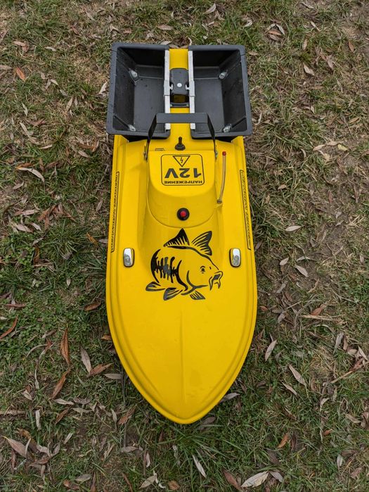 Лодка за захранка