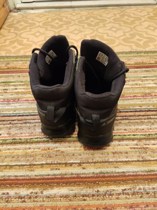 Зимни обувки adidas terrex