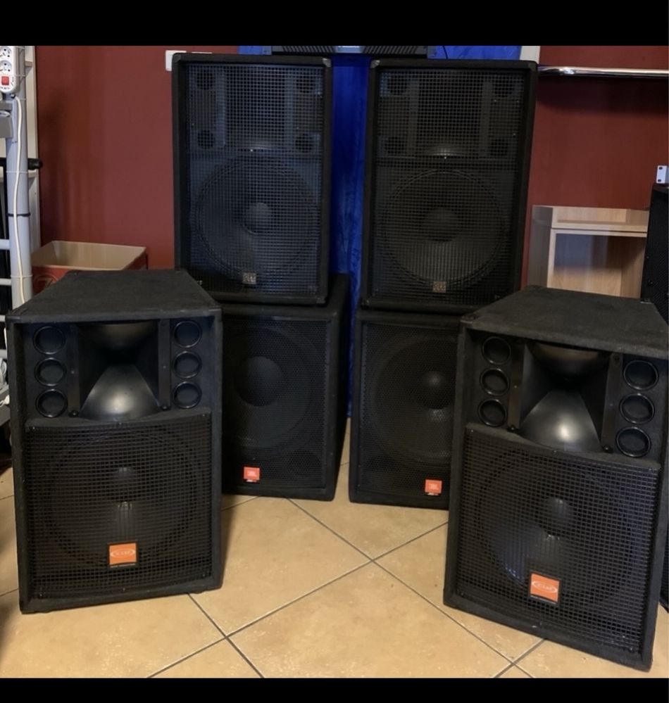 Boxe 2 sau 4 bucati pt formatie club disco nu rcf jbl dynacord rcf ev