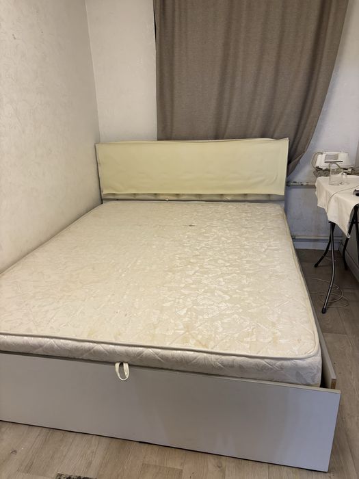 Продам Кровать б/у, в хорошем состонии с матрасом