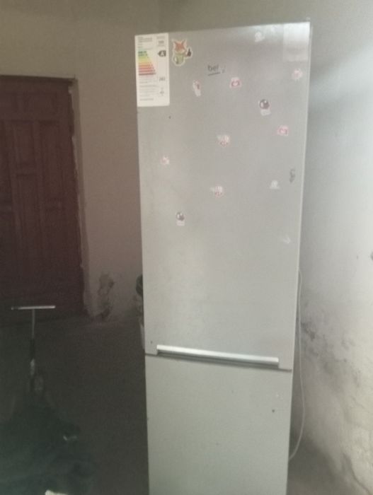 Продам холодильник на запчасть