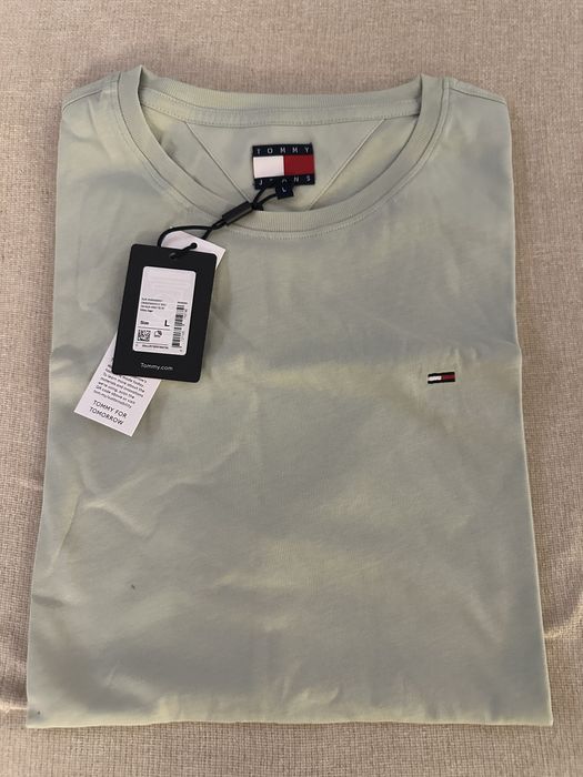 Tricou Tommy Hilfiger marimea L nou