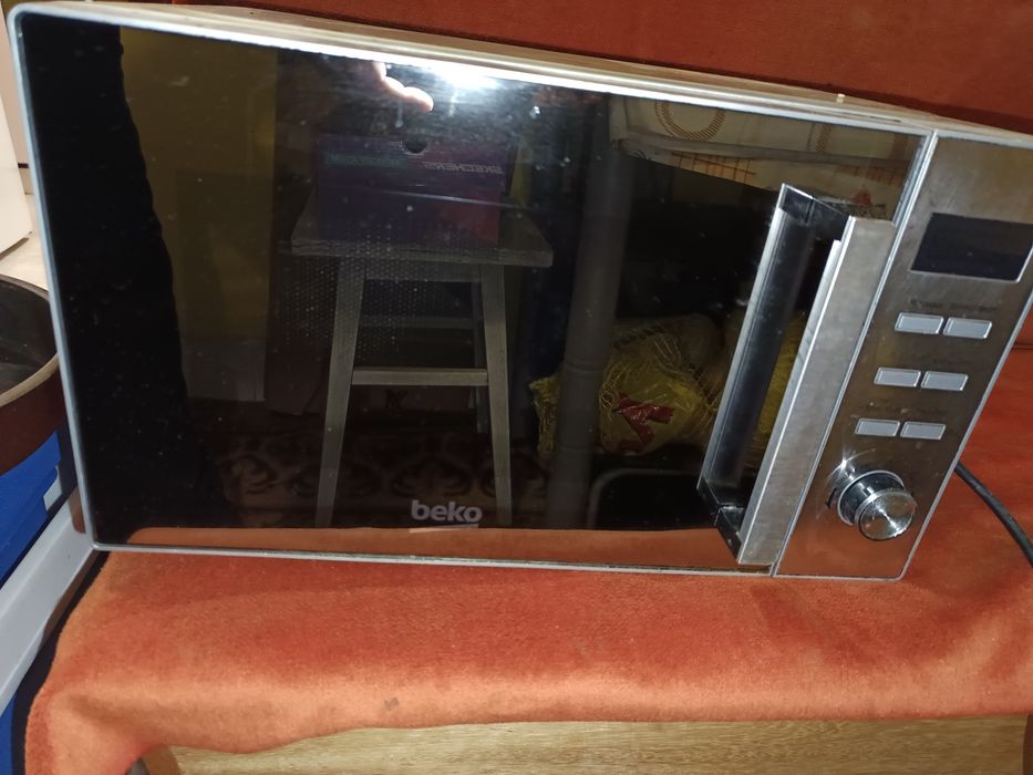 Микровълнова Беко