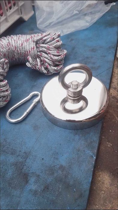 Продам поисковый магнит диаметром 90 мм.