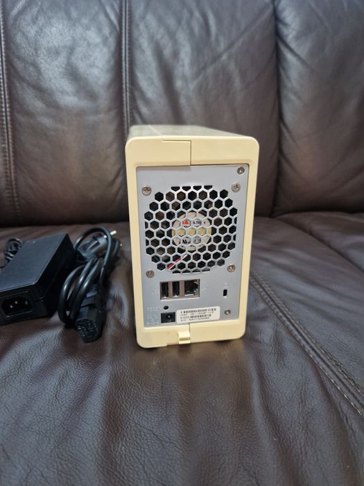 Synology nas DS211 2x hdd 1.5 TB