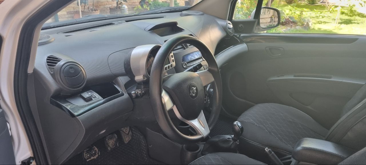 Chevrolet spark 2011